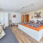 Apartman Urlaubsglueck - Balkon Und Parkplaetze Inklusive Nur 5 Fahrminuten Vom Europa-park *
