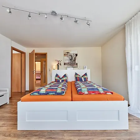 Urlaubsglueck - Balkon Und Parkplaetze Inklusive Nur 5 Fahrminuten Vom Europa-park Apartment Kappel-Grafenhausen